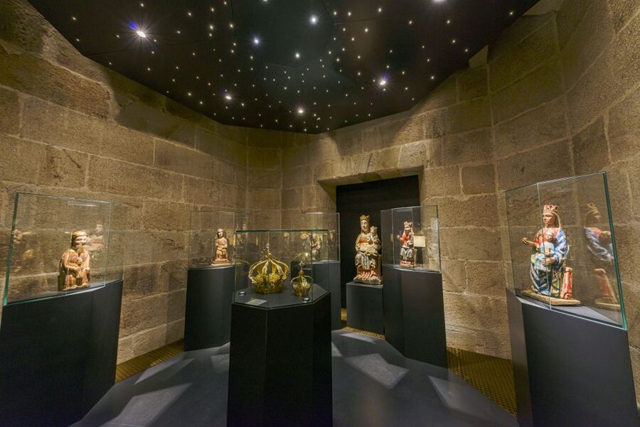 Lugo: Cathedral of Santa Maria Entry Ticket and Audio Guide - What you find in the Cathedral Museum