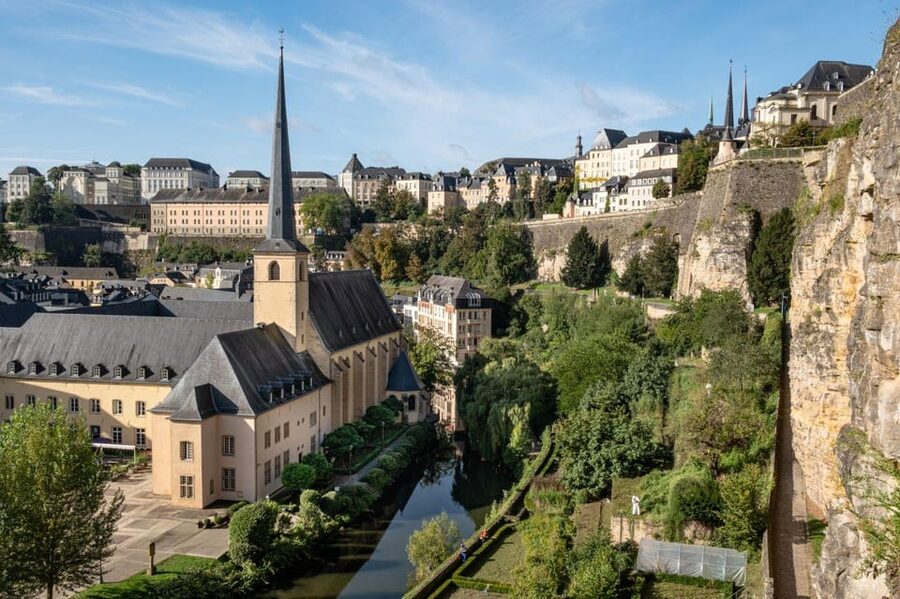 Luxembourg: City Bus Tour with Audio Guide and Headphones - Malakoff Tower and the old fortress edge