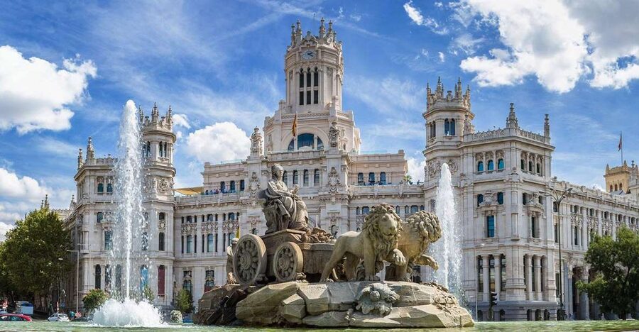 Madrid Audioguide - TravelMate app for your smartphone - Puerta del Sol, Calle Arenal, and Plaza Mayor
