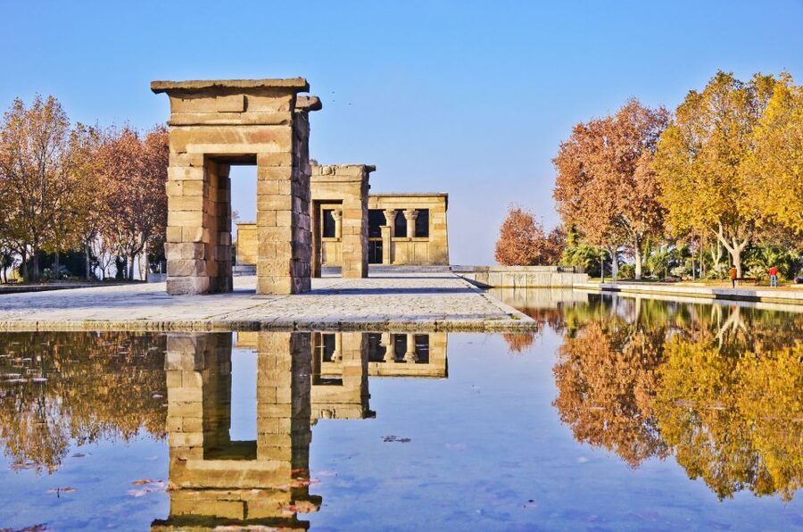 Madrid: El Retiro Park & City Sightseeing Audio Tour - Two Madrid walks for the price of one