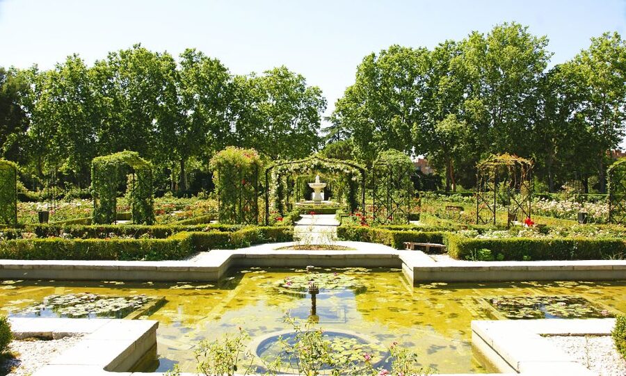 Madrid: El Retiro Park Self-Guided Audio Tour - Casita del Pescador and the quieter corners