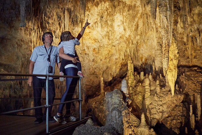 Mammoth Cave Self-guided Audio Tour (Located in Western Australia) - Inside Mammoth Cave with an audio guide
