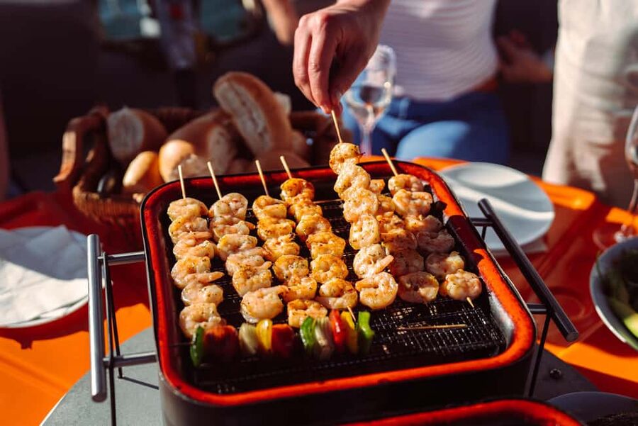 Mandurah: Self-Drive BBQ Boat Hire - Who should book this outing