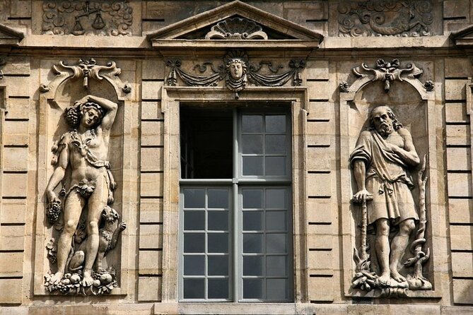Marais HiddenTreasures, audioguided walking tour - Finishing at Place des Vosges