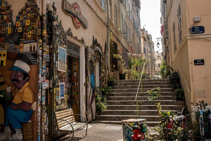 Marseille: Cosquer Cave Ticket & Panier District Audio Tour - Adding Marseille’s landmarks with the Vox City app