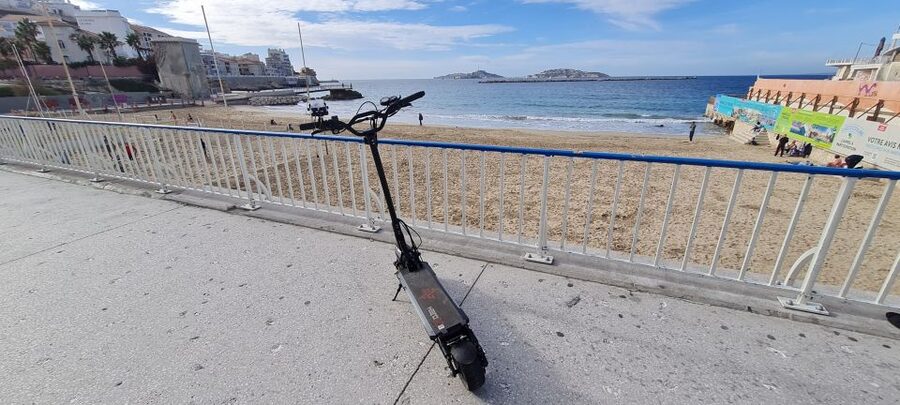 Marseille: Self-Guided Smartphone Tour by E-Scooter - Climbing toward Notre Dame de la Garde