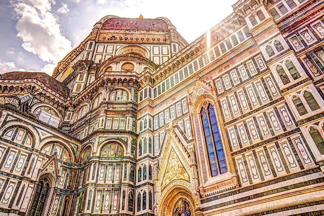 Medici Secrets & Mysteries: Interactive Walking Tour Game - The Medici palace in the middle of Florence