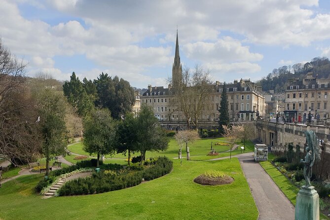 Medieval Bath: A Self-Guided Audio Tour along the City Wall - Bath Abbey, the route’s grandest stop