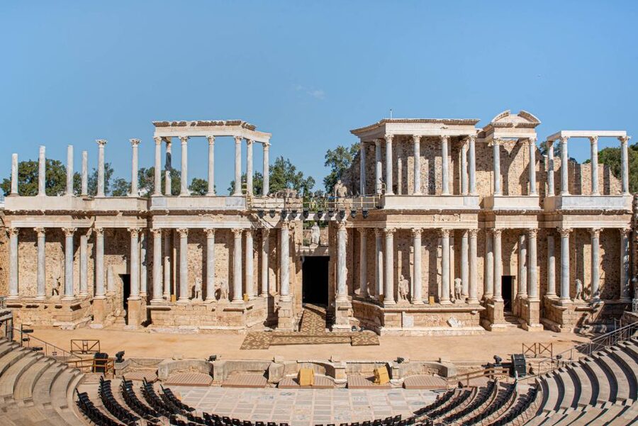 Mérida: Roman Theatre E-ticket with Audio Tour - The Roman Circus is a fitting final stop