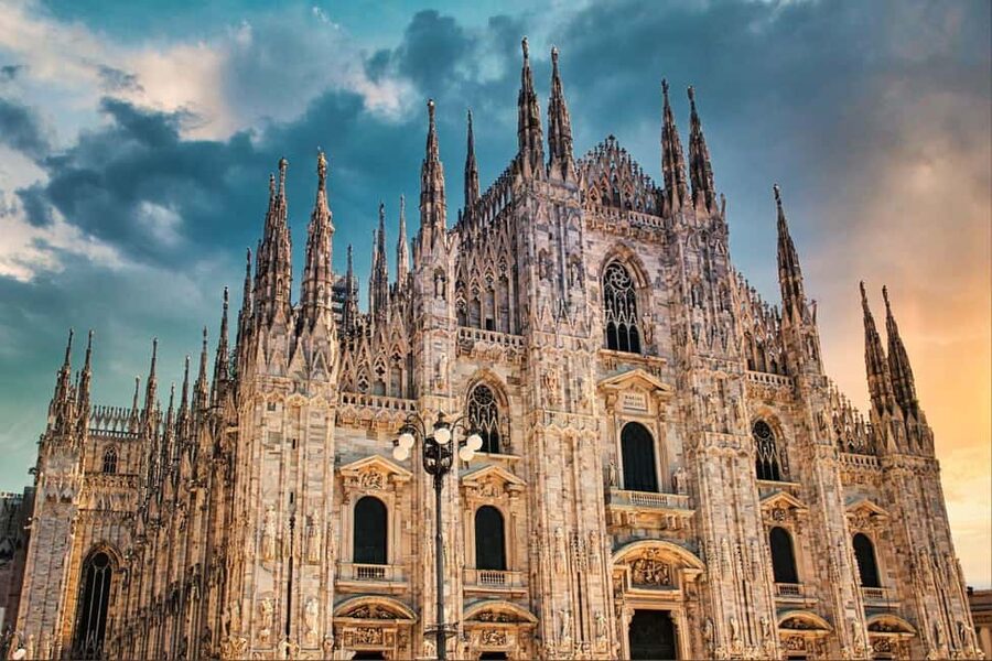 Milan: Duomo Ticket incl. Terrace by Lift & Audio Tour - Taking the lift to the Duomo rooftop terraces