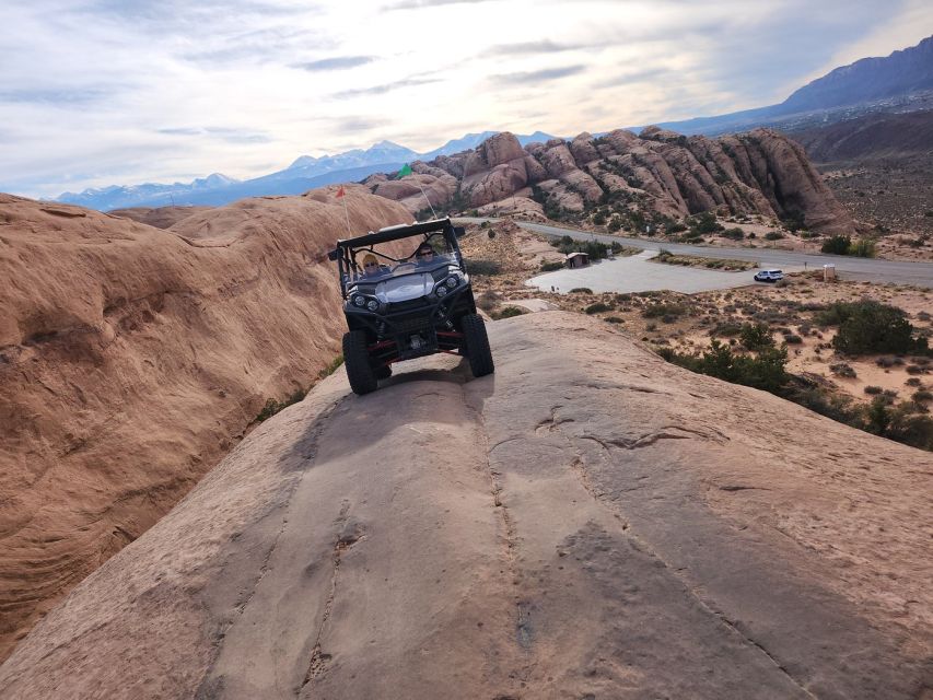 Moab: 3.5-Hour Self-Drive Hells Revenge & Fins N'Things Tour - Comfort, clothing, and safety limits
