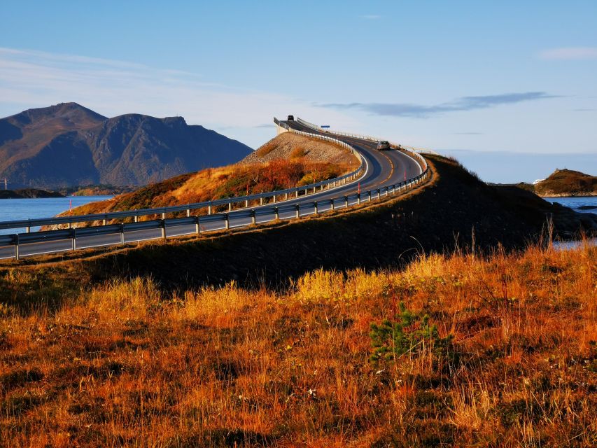 Molde: Atlantic Ocean Road & Varden Audio Guide Bus Tour - Key points to know before booking