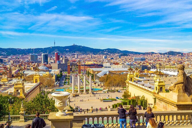 Montjuic Park Walking Tour with Audioguide on Your Smartphone - What the app gives you in practical terms