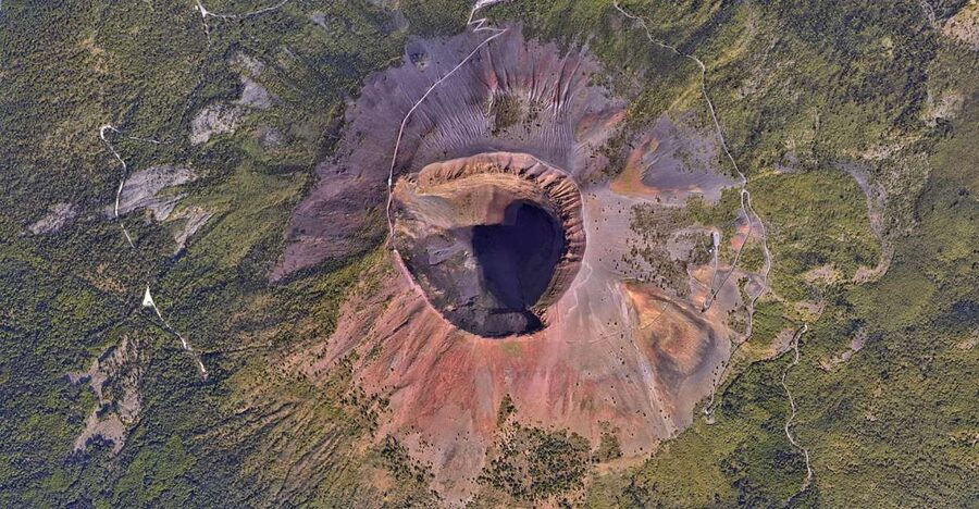 Mount Vesuvius: Skip-the-Line Ticket and Smart Digital Guide - What the €18 Mount Vesuvius ticket really covers