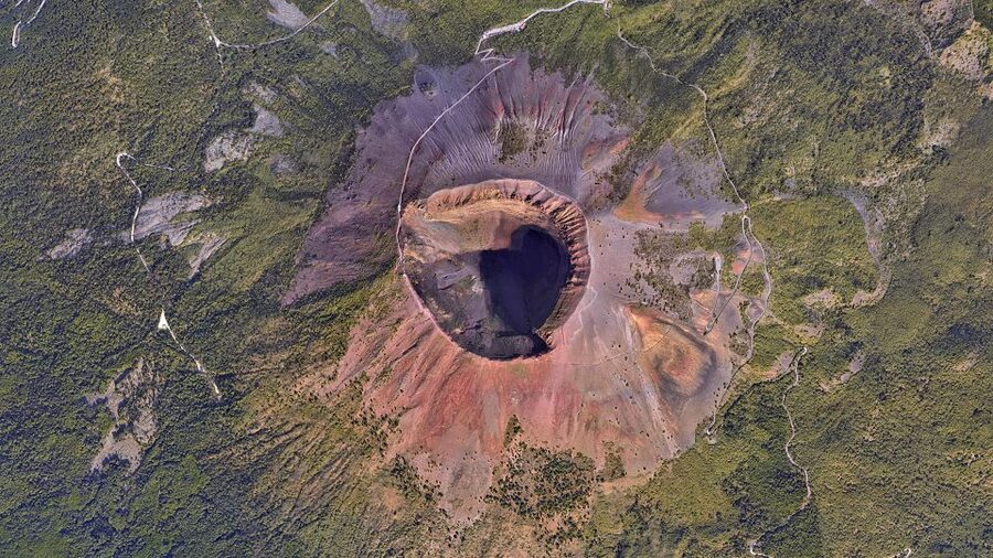 Mount Vesuvius: Skip-the-Line Ticket and Smart Digital Guide - Weather, clothing, and comfort