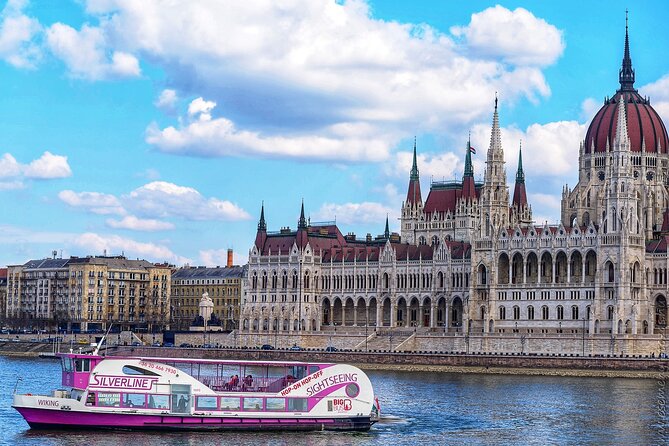 Mulled Wine Danube Cruise with Audio Guide in Budapest - What the drink service is really like