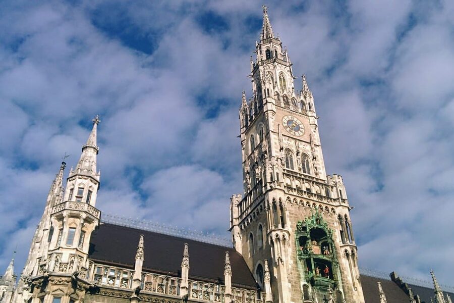 Munich: Self-guided sightseeing scavenger hunt for families - Delivery planning matters more than the booking page suggests