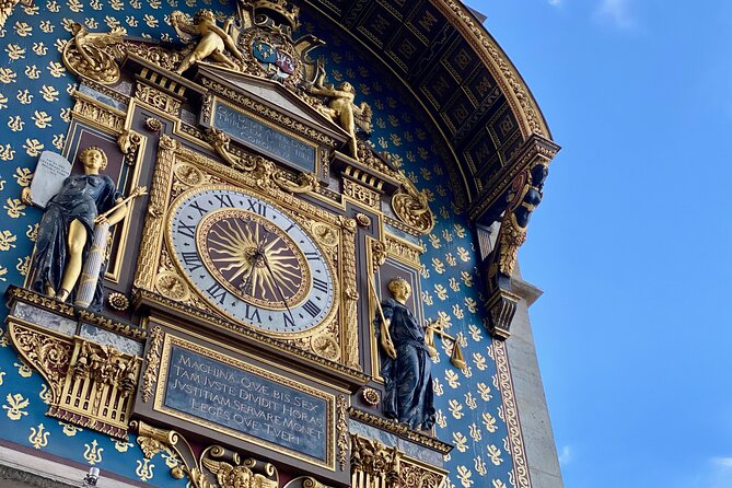 Mysteries & Legends, smartphone audioguided walking tour - Finishing near Notre-Dame