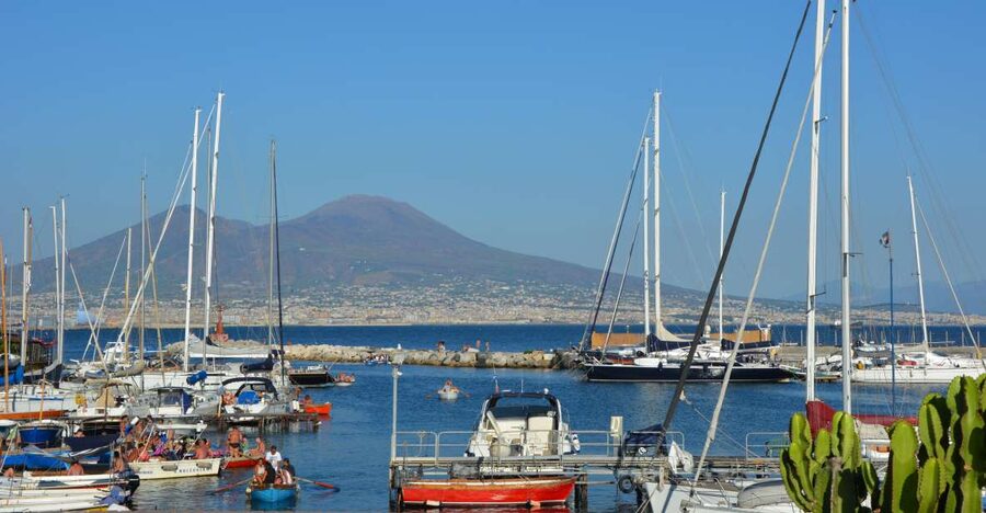 Naples: daily/weekly transport ticket, map and audio guide - Following the suggested walk through Naples