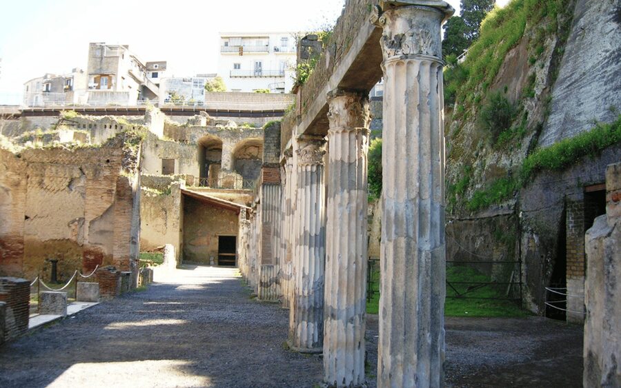 Naples: Herculaneum Entry Ticket with Digital Audio Guide - Entering at Corso Resina, 187