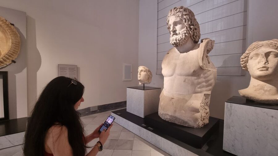 Naples: National Archaeological Museum audio guide - Who should buy this guide?