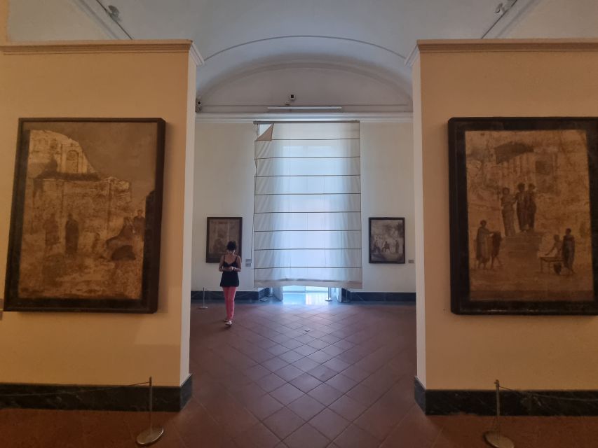 Naples: National Archaeological Museum audio guide - Why an audio guide helps in this huge museum