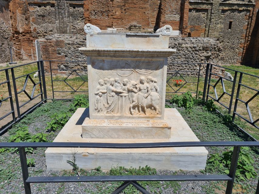 Naples: Pompeii Self Guided Audio Tour - How the interactive map works on site