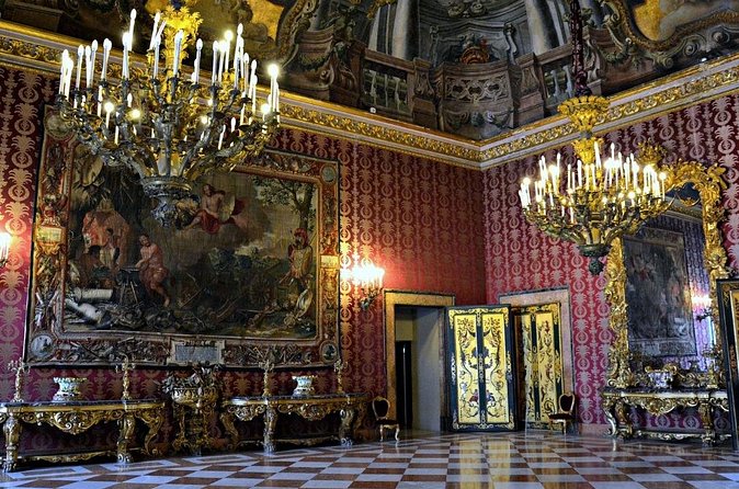 Naples: Royal Palace Entry Ticket with Digital Audio Guide - Using the audio guide on your own phone