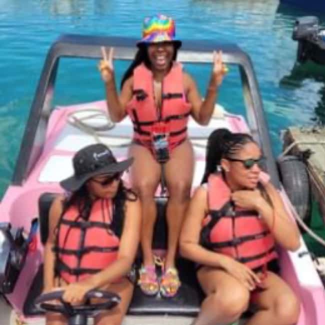 Nassau: Self Drive Speed Boat & Guided ATV Tour + Free Lunch - Forts and the Queen’s Steps