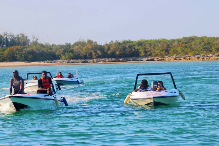 Nassau: Self-Drive Speedboat Ride and Pig Swimming Encounter - Getting to the Meeting Point