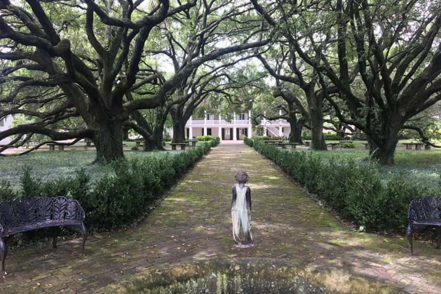 New Orleans: Whitney Plantation Audio Tour with Transfers - Why Whitney Plantation is different from a standard plantation visit