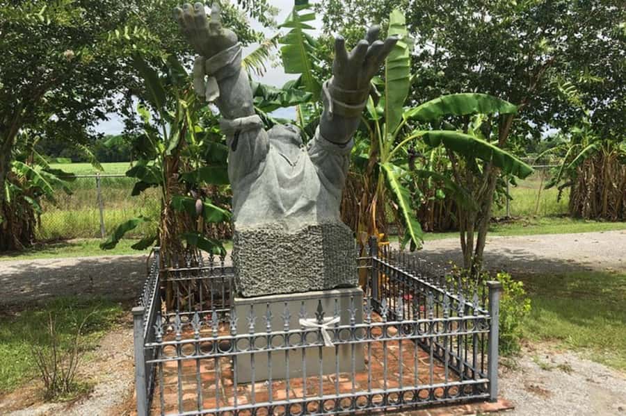 New Orleans: Whitney Plantation Audio Tour with Transfers - Kitchens, work buildings, and plantation labor