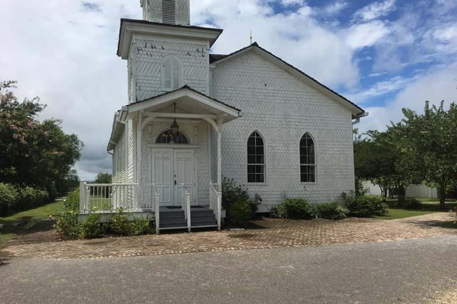 New Orleans: Whitney Plantation Audio Tour with Transfers - The ride from New Orleans to the plantation