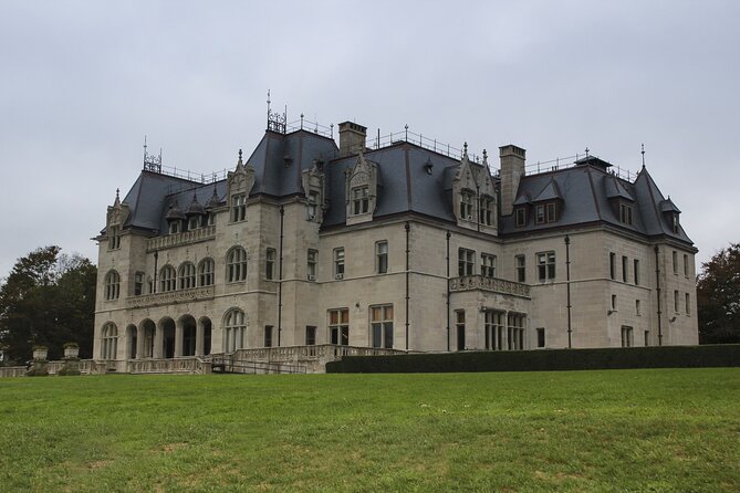Newport Cliff Walk Self-Guided Walking Tour - The Breakers, Newport’s grandest statement