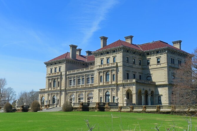 Newport Cliff Walk Self-Guided Walking Tour - Marble House and the force of Alva Vanderbilt