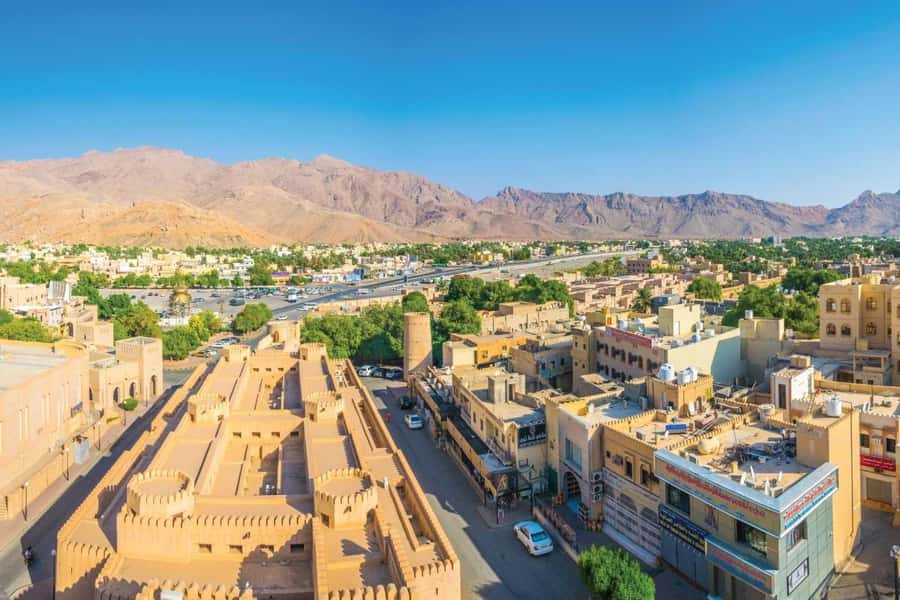 Nizwa Heritage & Culture Full Day Tour with Audio Guiding - Lunch with water, tea, and coffee
