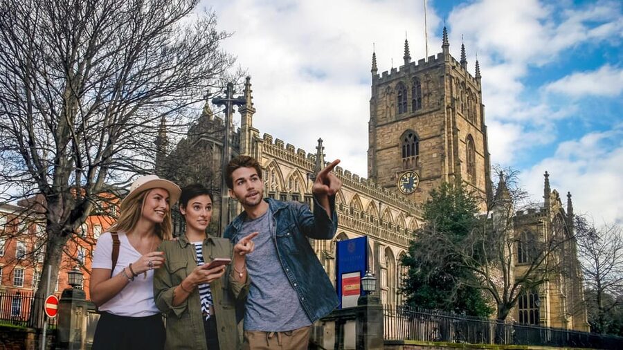 Nottingham: City Walking Tour & Exploration Game - Alleys, retail history, and the lace district