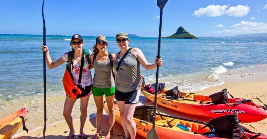 Oahu: Mokoliʻi Kayak Rental and Self-Guided Hike - The drive to the eastern shore