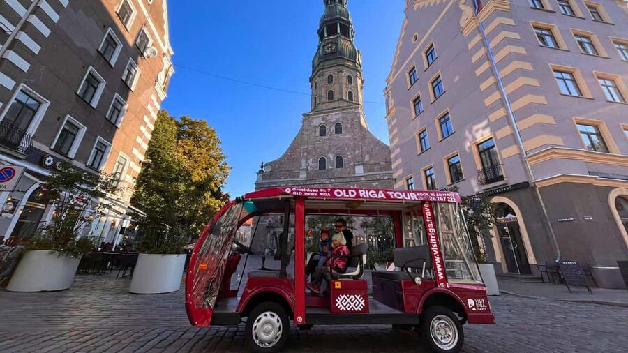 Old Riga Heated E-Bus Tour with Audio Guide & Mulled Wine - Why this short ride works as a first look at Riga