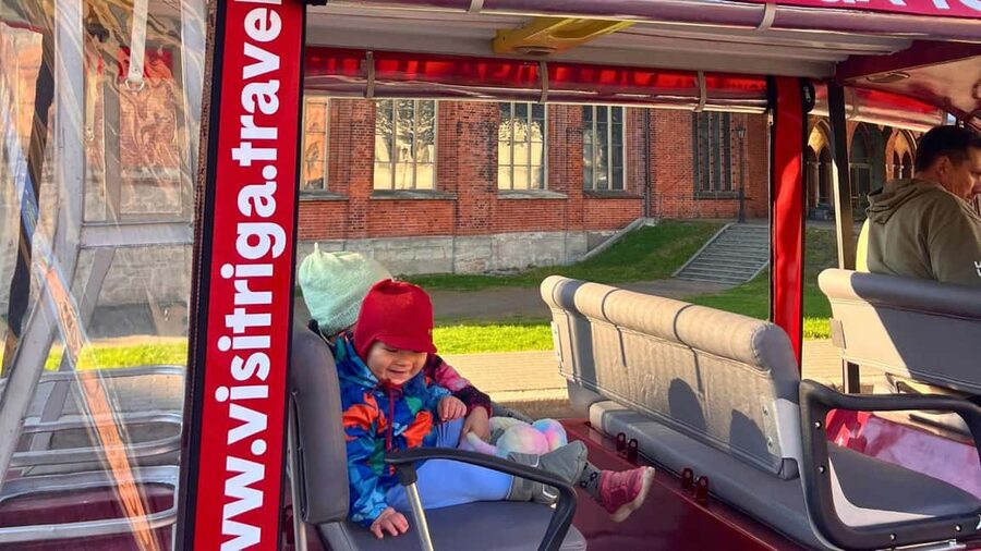 Old Riga Heated E-Bus Tour with Audio Guide & Mulled Wine - Staying warm in Riga’s colder months