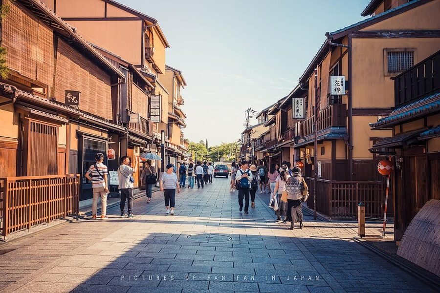 One Day Private Customized Self-Guided Tour in Kyoto - Nishiki Market: make lunch part of the plan