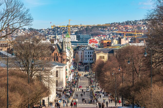 Oslo Self Guided Walking Tour with an APP - Vigeland Sculpture Park and Oslo’s open spaces