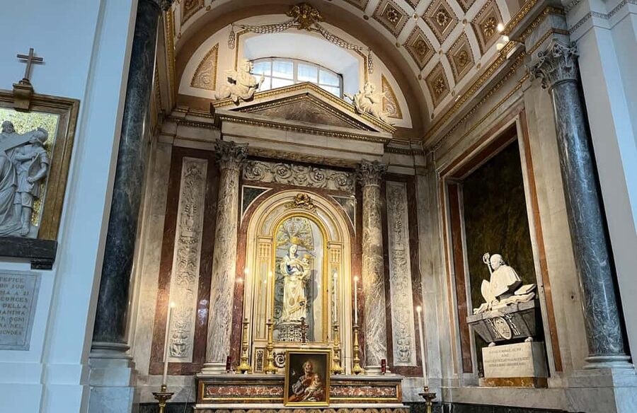 Palermo: Cathedral Audioguided Tour & Rooftop Entry Ticket - The cathedral interior and its royal tombs