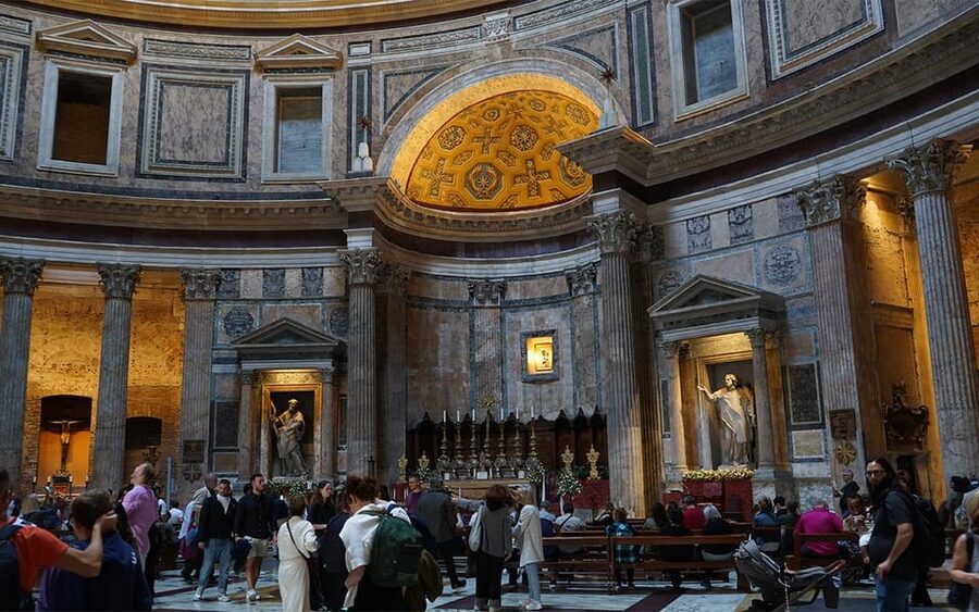 Pantheon Audio Guided Tour: Endless Imperial Rome Experience - Who will enjoy this Pantheon visit most?