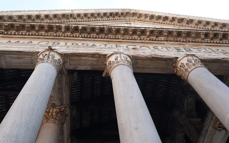 Pantheon Audio Guided Tour: Endless Imperial Rome Experience - The oculus turns the ceiling into the sky