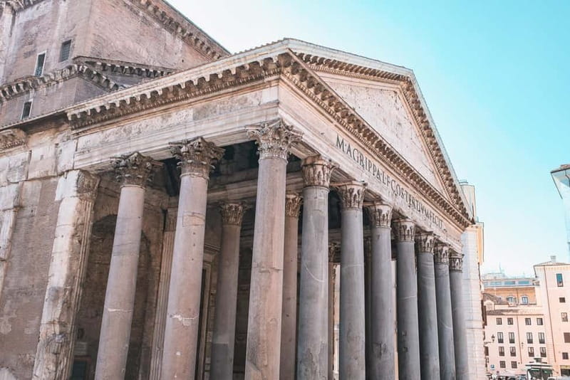 Pantheon Reserved Entry Ticket with Interactive App - Using the interactive app and audio guide