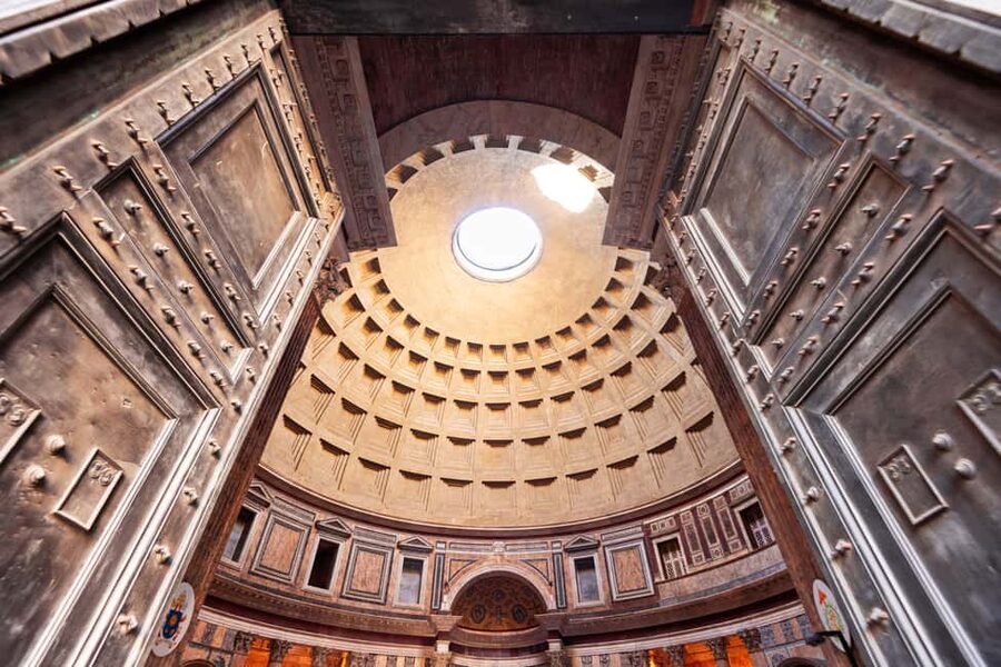 Pantheon Rome Skip-the-Line Ticket with Digital App - Why the dome and oculus deserve your attention