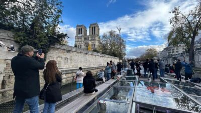 Paris: Illuminations River Cruise with Audio Commentary