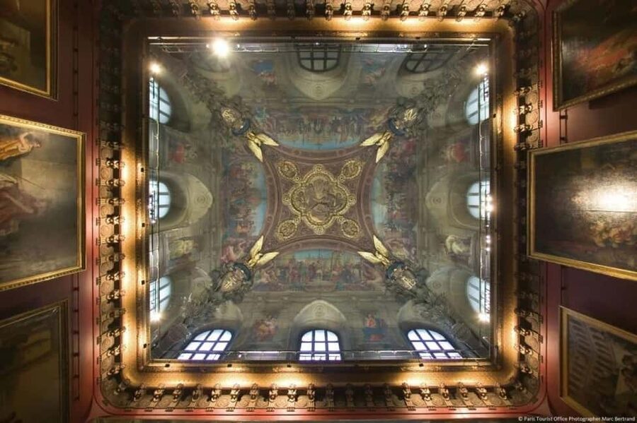 Paris: Louvre Museum Hosted Entry & Masterpieces Audio Guide - French paintings from drama to revolution