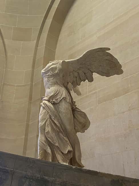 Paris: Louvre Museum Hosted Entry & Masterpieces Audio Guide - Practical preparation before leaving your hotel